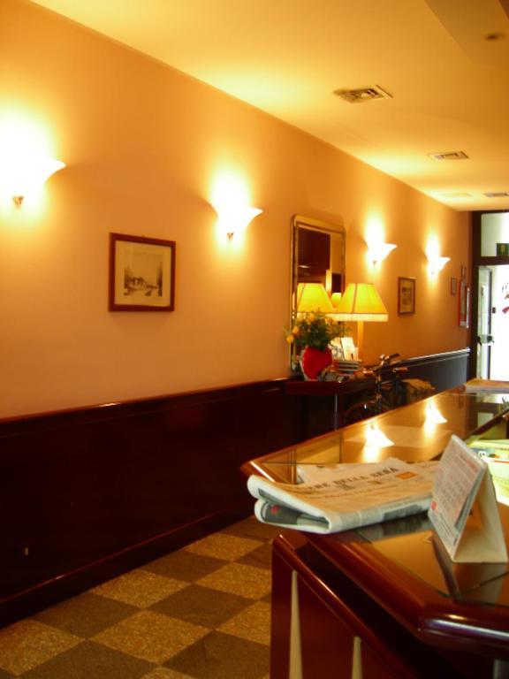 Buenos Aires Hotel ミラノ エクステリア 写真