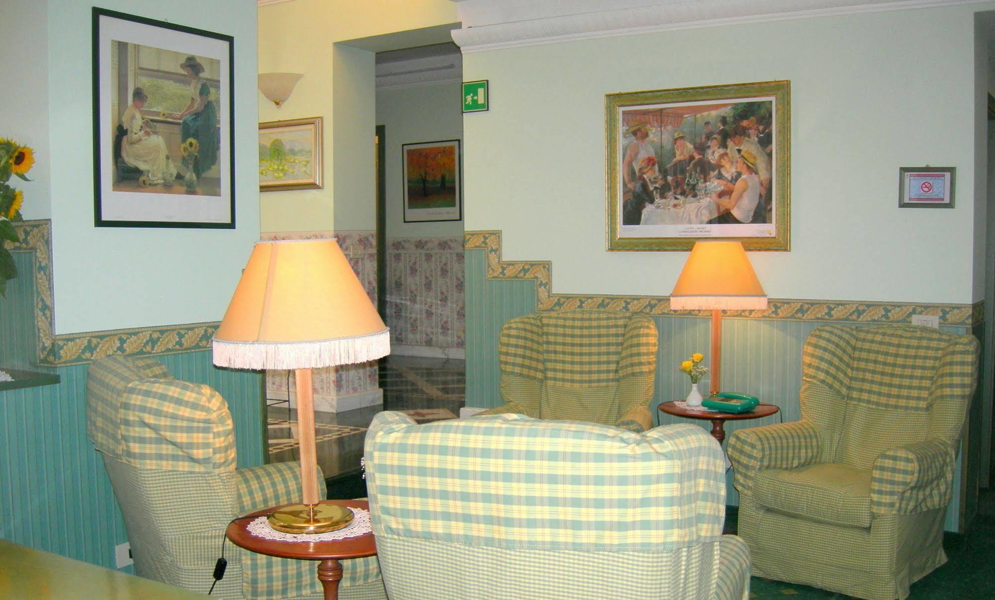 Buenos Aires Hotel ミラノ エクステリア 写真
